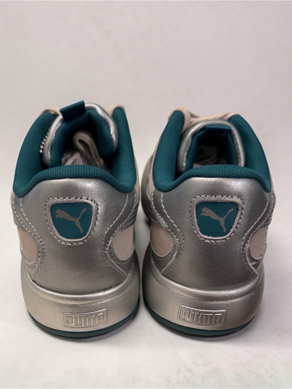 Puma Beige and Teal Women's Sneakers - Picture 4 of 6